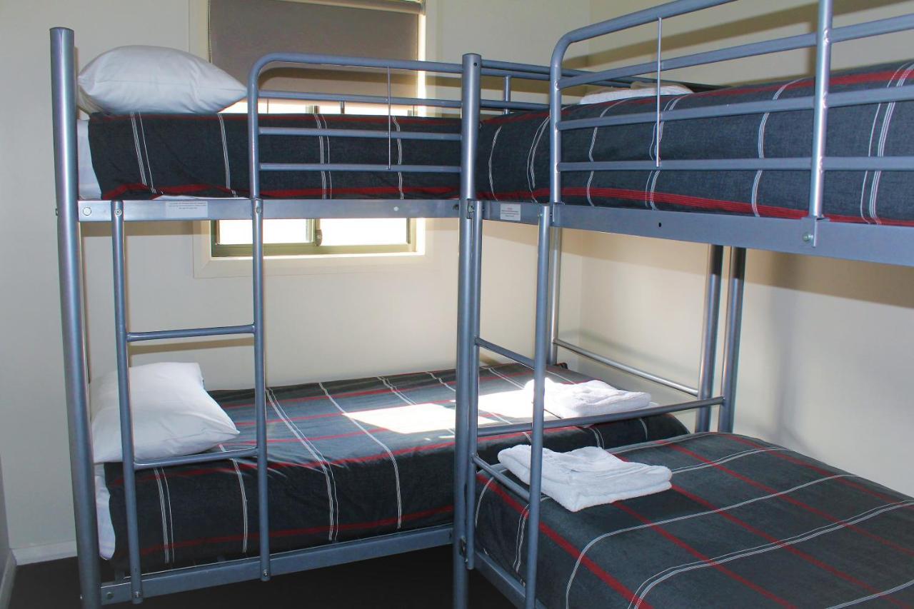 Big4 Hobart Airport Tourist Park Hotel Cambridge Buitenkant foto